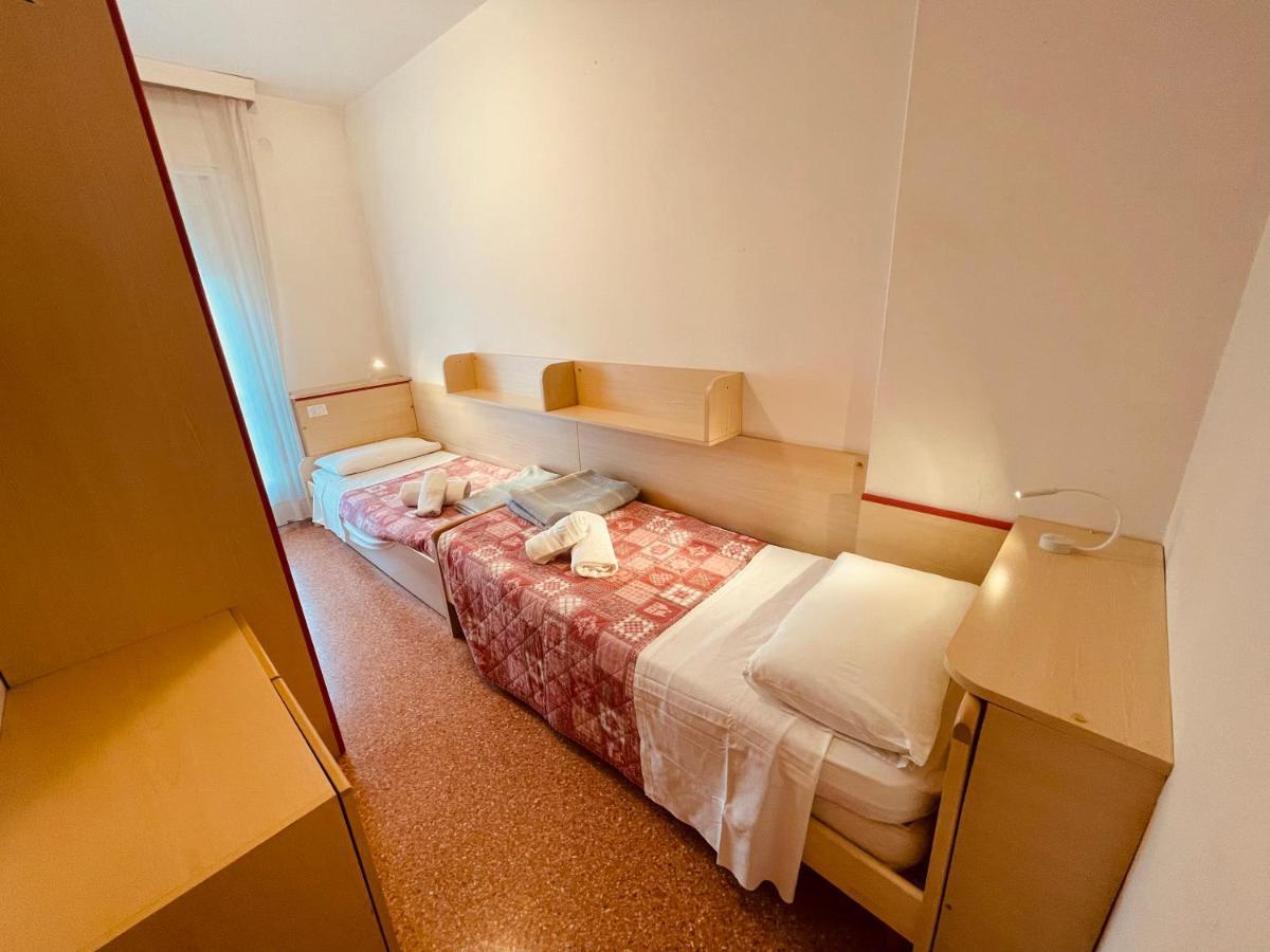 App4Rent Saturno 4 - Family Apartment, Wifi, Parking ลิโดดิเยโซโล ภายนอก รูปภาพ