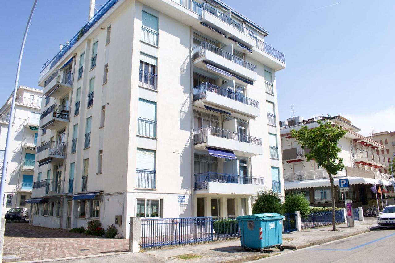 App4Rent Saturno 4 - Family Apartment, Wifi, Parking ลิโดดิเยโซโล ภายนอก รูปภาพ