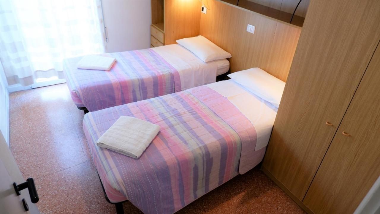 App4Rent Saturno 4 - Family Apartment, Wifi, Parking ลิโดดิเยโซโล ภายนอก รูปภาพ
