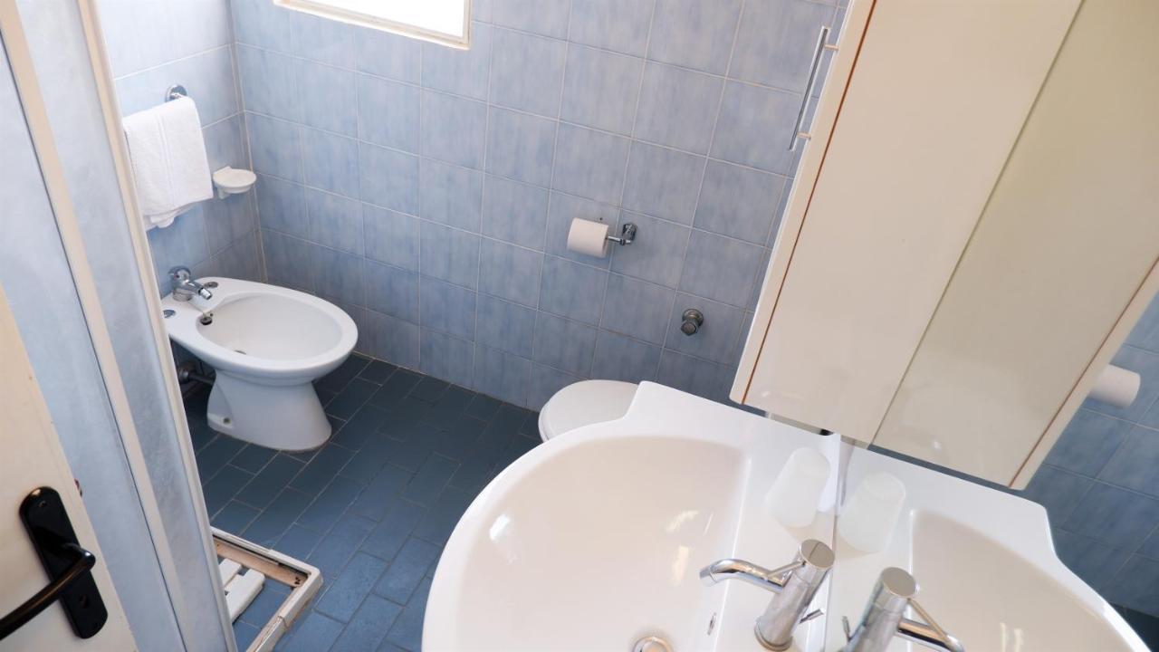 App4Rent Saturno 4 - Family Apartment, Wifi, Parking ลิโดดิเยโซโล ภายนอก รูปภาพ